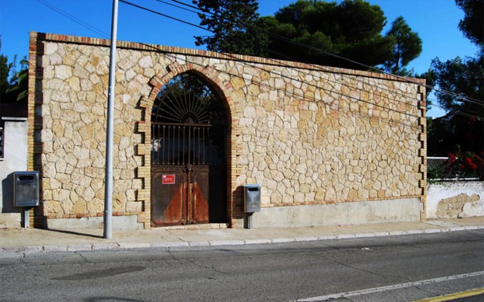 An outside view of the cemetery