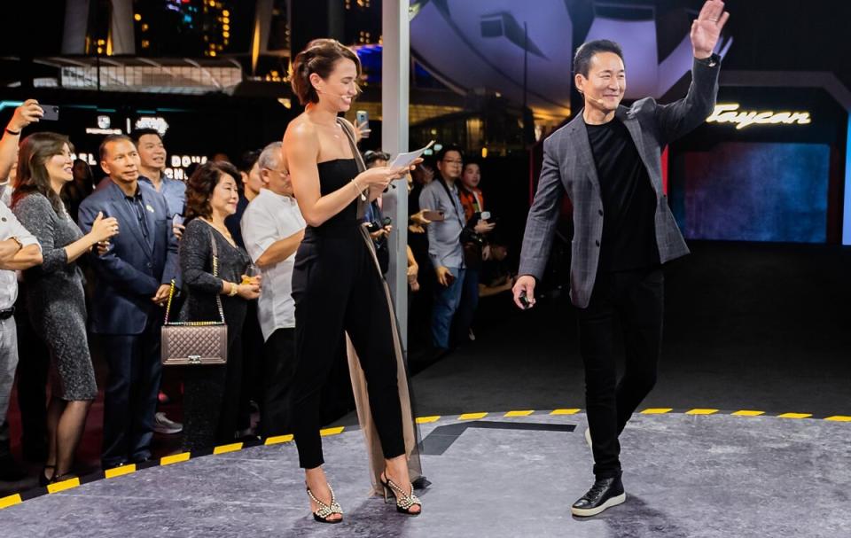 1232629_doug_chiang_r_vice_president_and_executive_creative_director_at_lucasfilm_asia_pacific_premiere_of_the_taycan_singapore_2019_porsche_ag.jpg