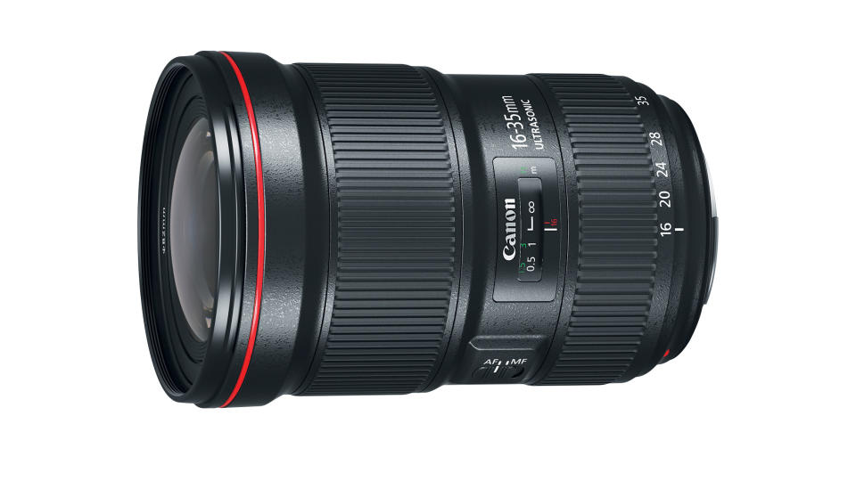 Best lenses for astrophotography: Canon EF 16-35mm f/2.8L USM III