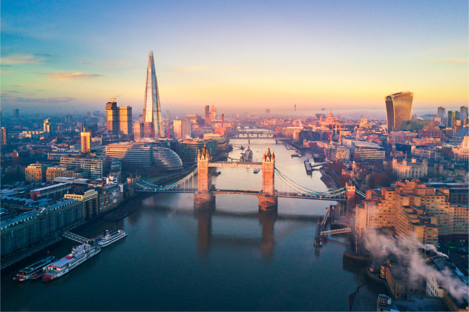 <p>Según ‘The Economist’, Londres es la decimoquinta ciudad más segura del mundo. Su estudio le otorga una puntuación de 77,2 y destaca su buena nota en sanidad. (Foto: Getty Images).</p> 