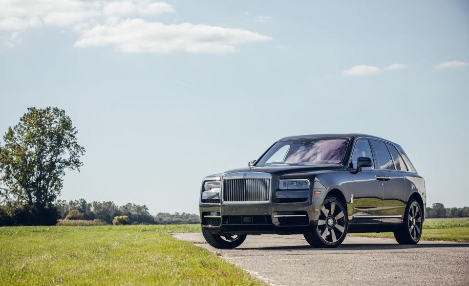 <p>2019 Rolls-Royce Cullinan</p>