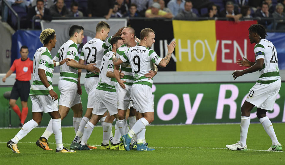 Según un estudio, el Celtic de Glasgow resultó ser el equipo con mejor posesión de balón en Europa. (AP Photo/Geert Vanden Wijngaert)