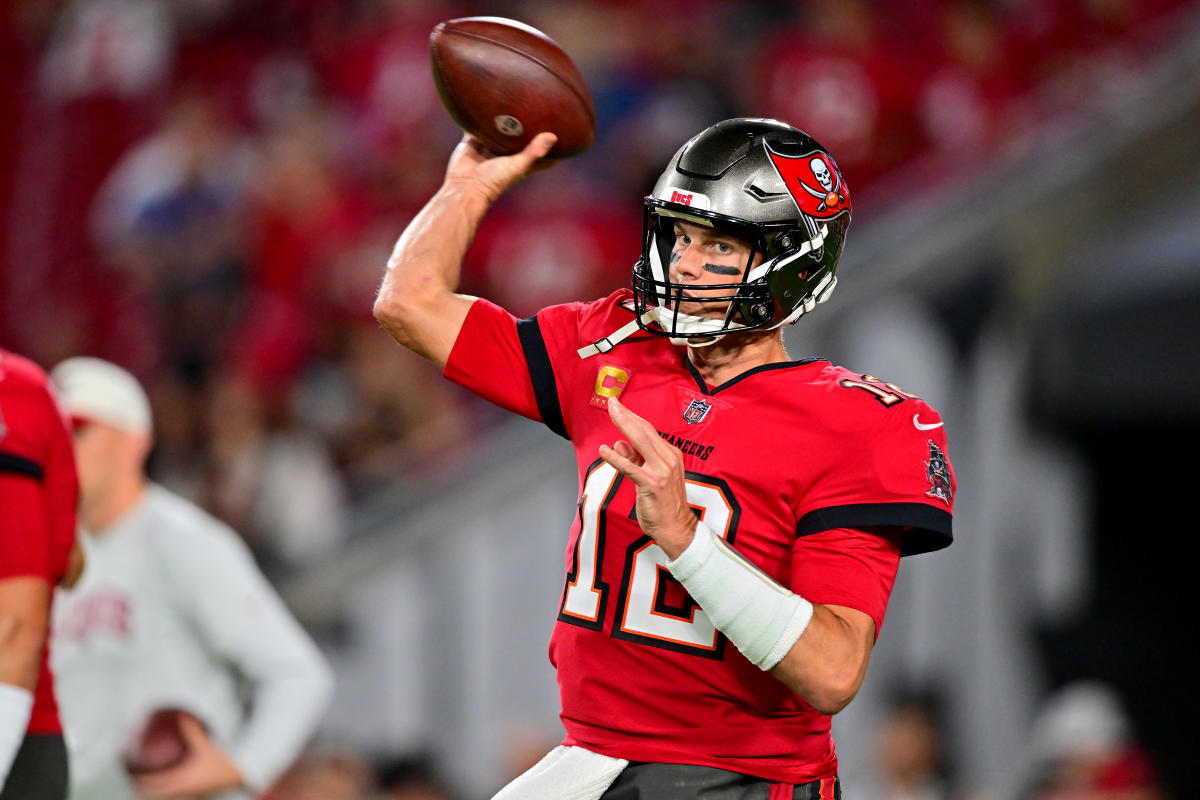 NFL news 2022: Tom Brady touchdown pass breaks history as Tampa Bay  Buccaneers beat New Orleans Saints