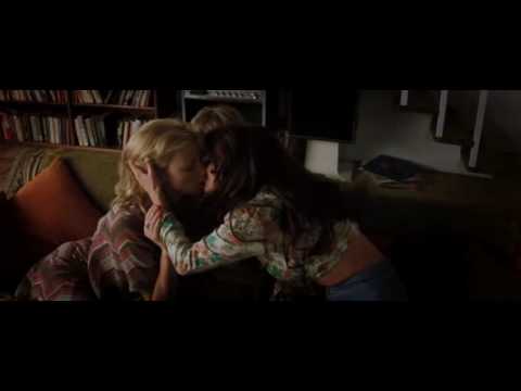 Best TV Kissing Scenes of 2013