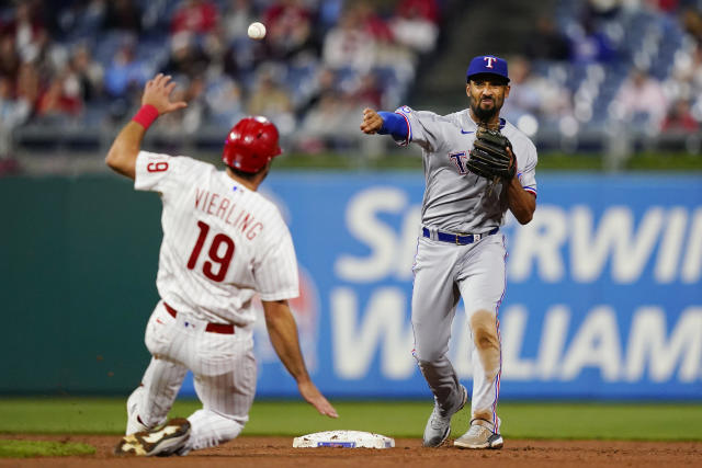 Brad Miller's 2-run single in 10th leads Rangers past Phillies