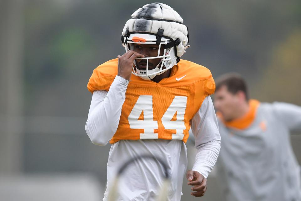 Tennessee linebacker Elijah Herring (44) during Tennessee football spring practice at Haslam Field in Knoxville, Tenn. on Tuesday, April 5, 2022.