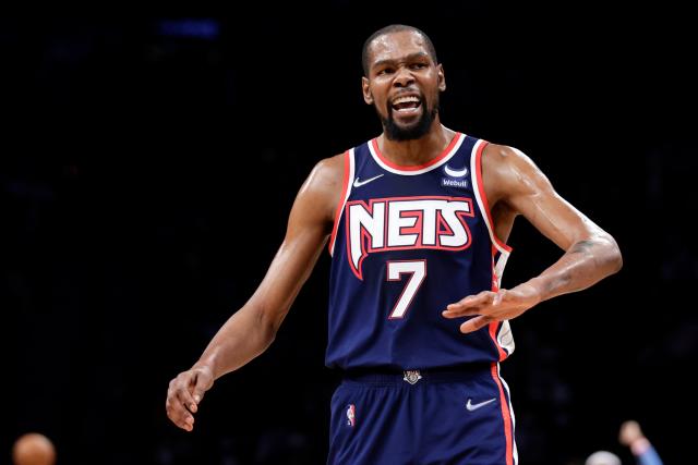 Kevin Durant: Phoenix Suns acquire Kevin Durant from the Brooklyn