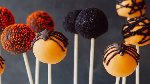 halloween cake pops