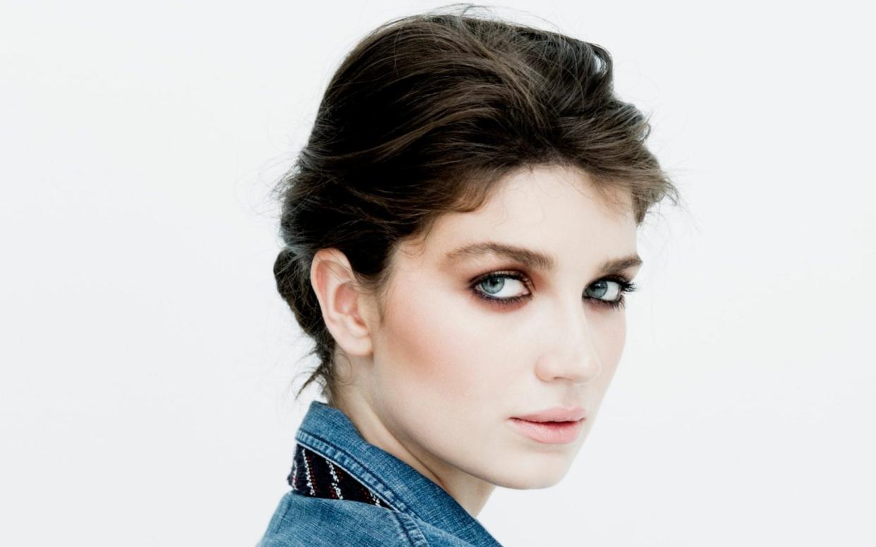 'It feels so exciting to watch things unravelling': Eve Hewson stars in new Netflix psychological thriller Behind Her Eyes -  The Collaborationist/Corbis/Getty Images