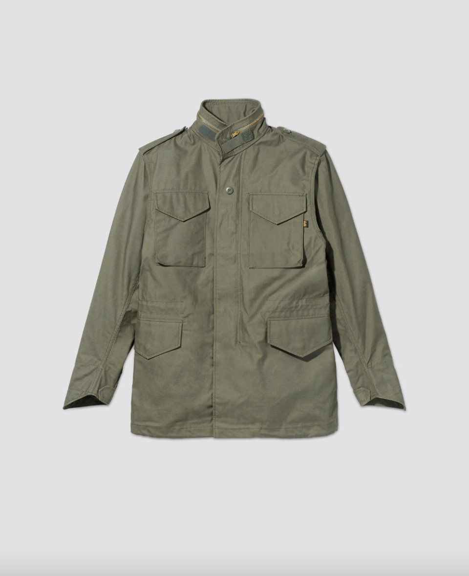 <p><a href="https://go.redirectingat.com?id=74968X1596630&url=https%3A%2F%2Fwww.alphaindustries.com%2Fproducts%2Fm-65-field-jacket-heritage-black-m%3Fvariant%3D39264777633847&sref=https%3A%2F%2Fwww.esquire.com%2Flifestyle%2Fg23083273%2Fbest-gifts-for-grandpa-ideas%2F" rel="nofollow noopener" target="_blank" data-ylk="slk:Shop Now;elm:context_link;itc:0;sec:content-canvas" class="link ">Shop Now</a></p><p>M65 Field Jacket</p><p>alphaindustries.com</p><p>$225.00</p>