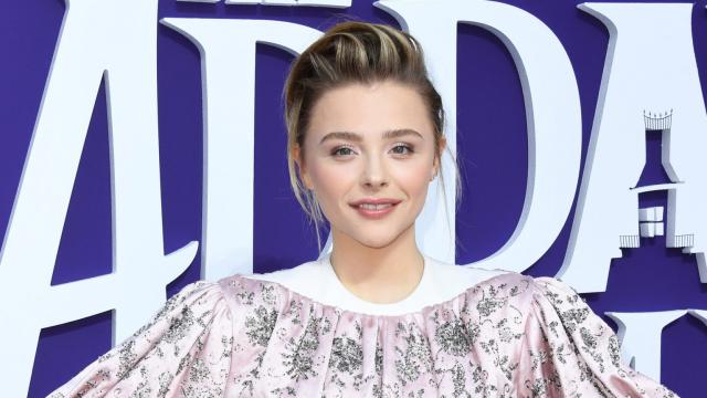 Chloe Grace Moretz Recalls Struggling with Paparazzi at 12 Years Old