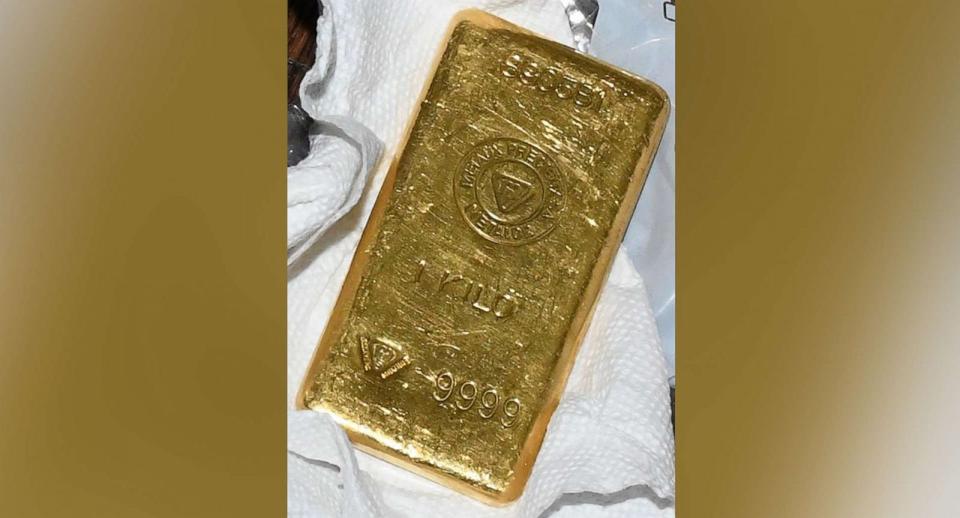 PHOTO: A photo of a gold bar from the indictment of Sen. Bob Menendez, found during a 2022 search by federal agents. According the the indictment, over $100,000 in gold bars were found in his New Jersey home. (U.S. Southern District of New York)