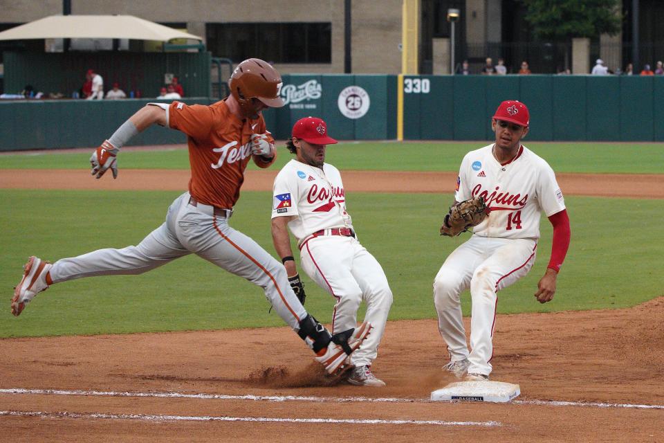 Louisiana baseball vs. Grambling score updates in NCAA regional bracket