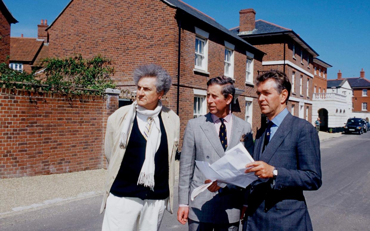 Prince Charles With ( Left ) Leon Krier ( Master Planner ) And Andrew Hamilton (development Director ) Looking At Plans In Poundbury.