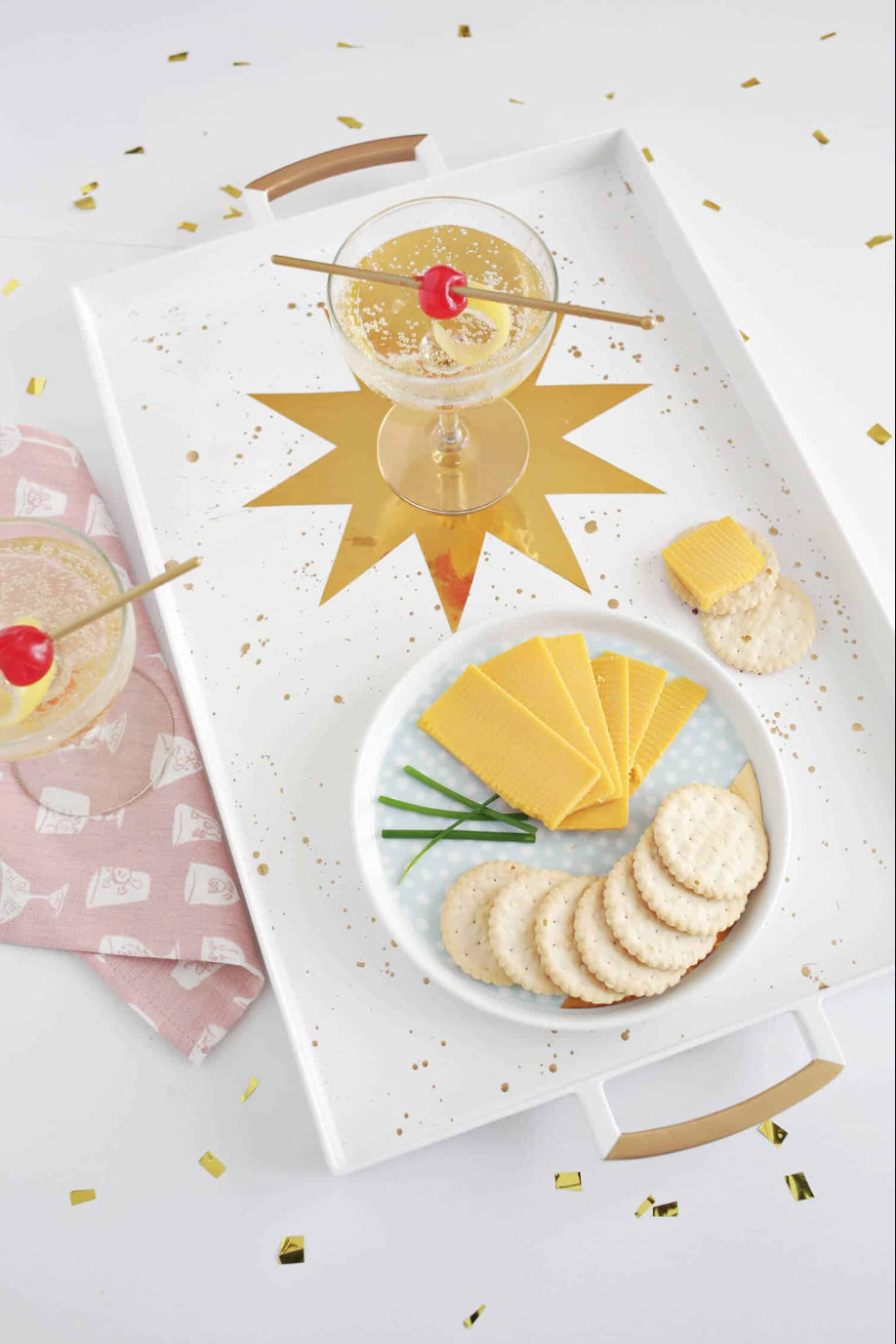 new year decoration ideas 2024 — gold star tray