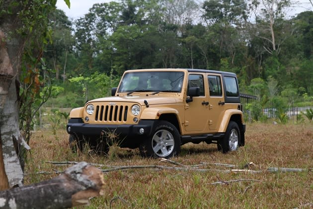 Jeep Wrangler Unlimited Sahara Diesel: Long name for a big machine. (Credit: CarBuyer 222)