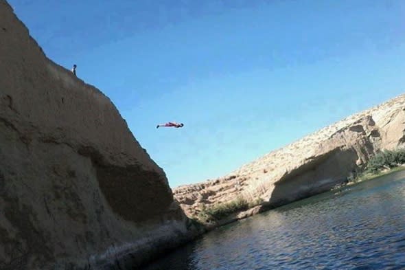 Mystery lake 'Gafsa Beach' appears in Tunisia desert