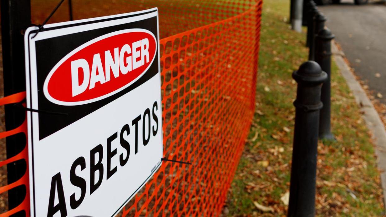 ASBESTOS CONTAMINATION VICTORIA PARK