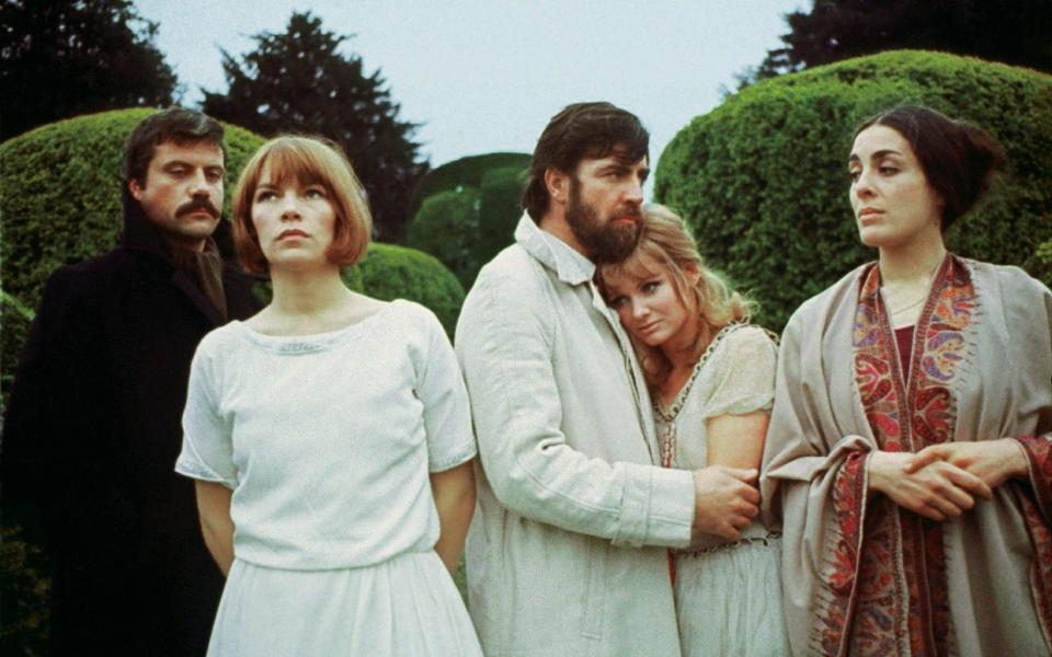 Oliver Reed, Glenda Jackson, Alan Bates, Jennie Linden and Eleanor Bron in Women in Love