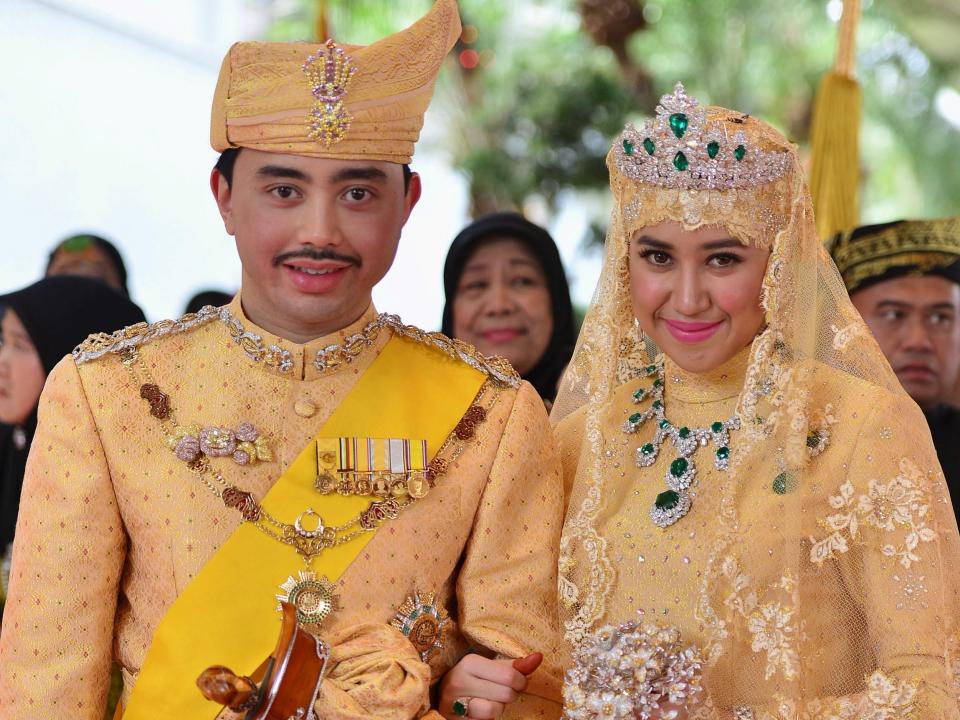 Dayangku Raabi'atul 'Adawiyyah Pengiran Haji Bolkiah of Brunei on their wedding day.