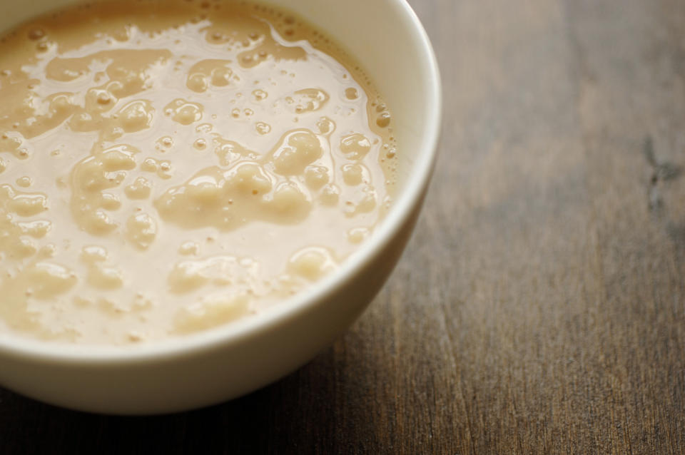 A bowl of rice pudding.