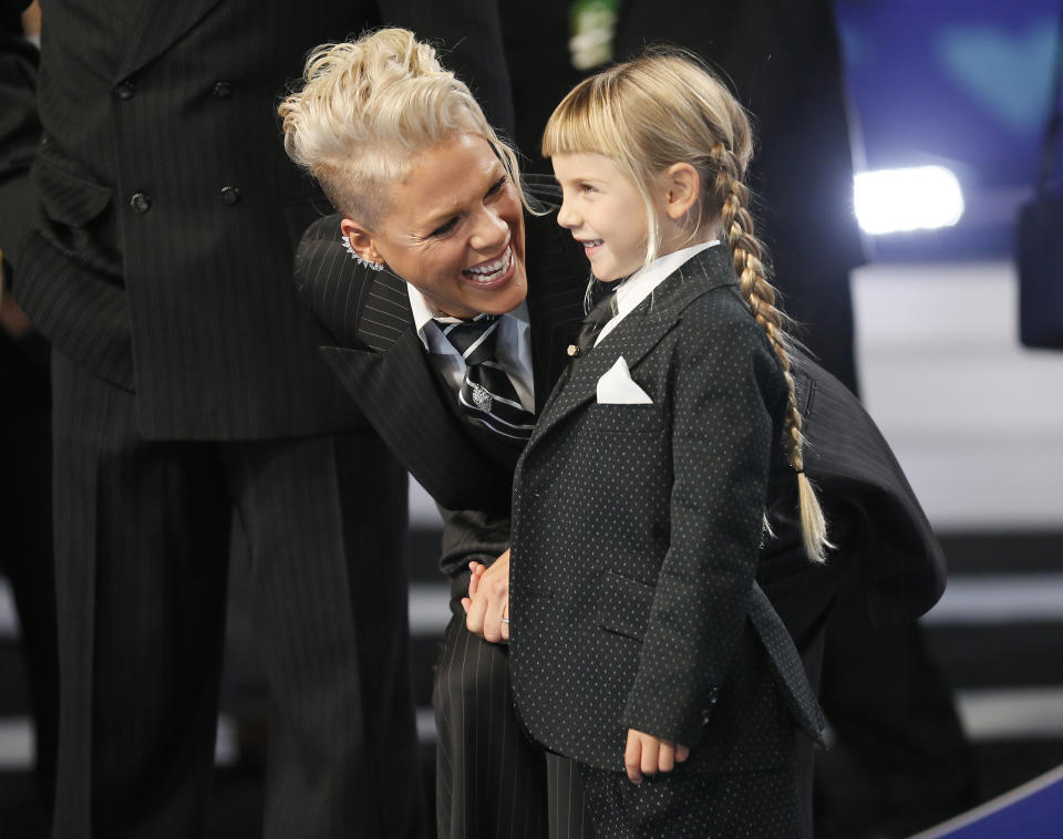 The singer talked about her&nbsp;<a href="http://www.huffingtonpost.com/entry/pink-performance-mtv-video-music-awards_us_59a35eece4b0821444c427df">empowering VMAs speech</a>&nbsp;about teaching her daughter to love herself.&nbsp; (Photo: Danny Moloshok / Reuters)