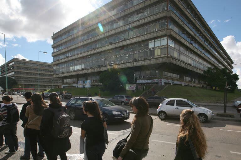 Hasta el 16 de este mes estará abierta la inscripción para el CBC de la Universidad de Buenos Aires