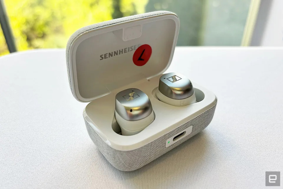 Sennheiser Momentum Sport