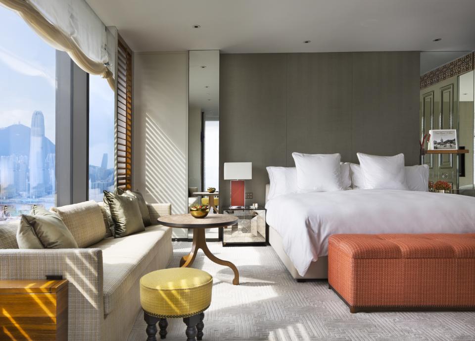A guest room of Rosewood Hong Kong