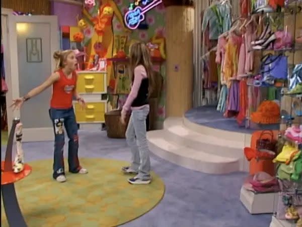 hannah montana bedroom closet