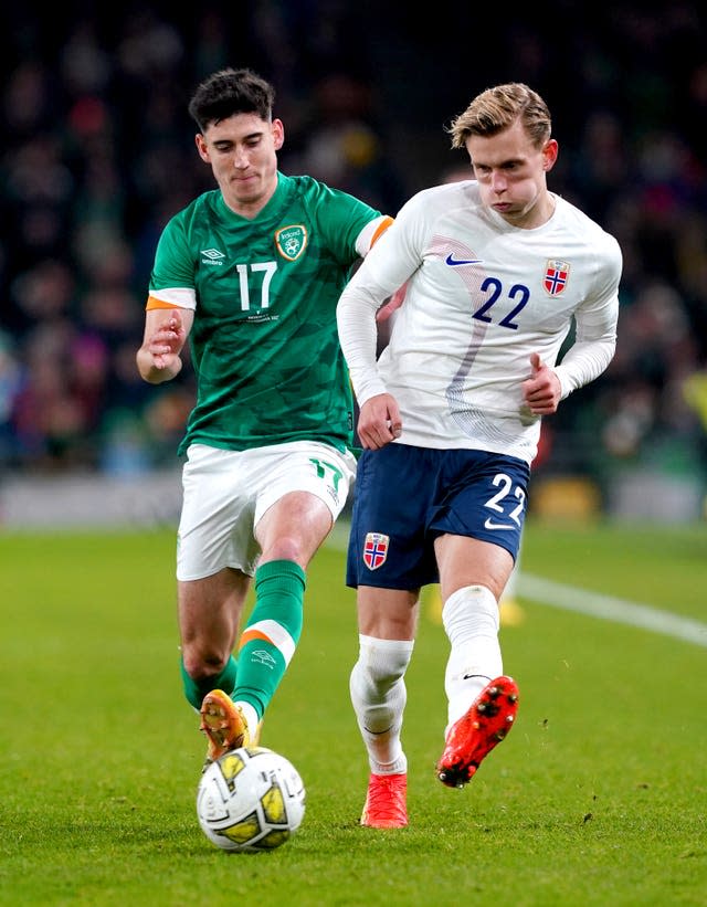 Republic of Ireland’s Callum O’Dowda (left) played at left wing-back against Norway