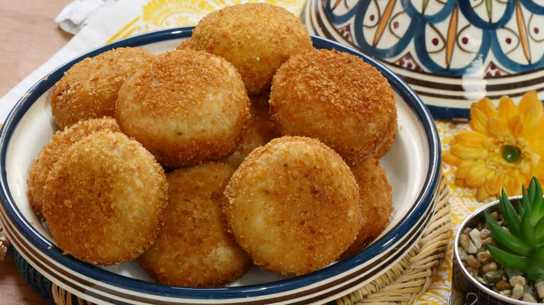 Maakouda batata on a plate