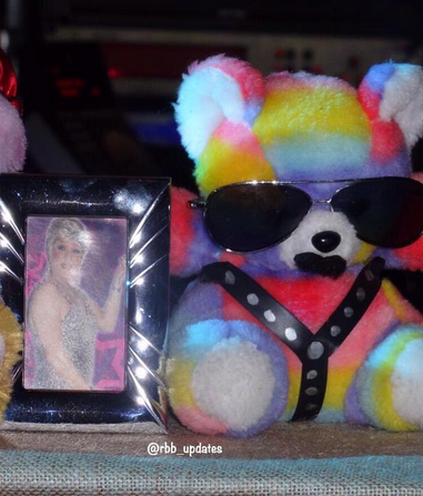 Did Harry Styles And Louis Tomlinson Take Rainbow Bondage Bear To A Drag  Show?