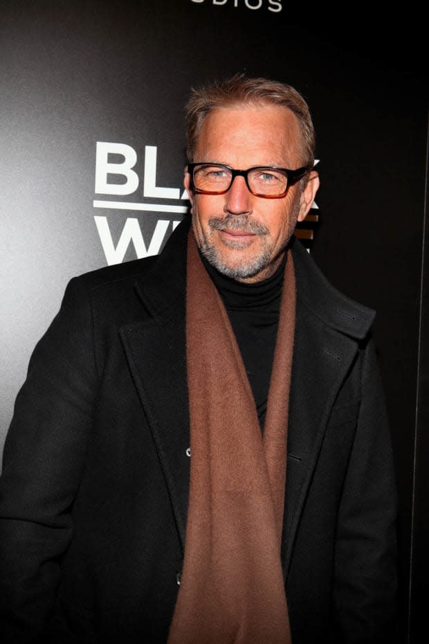 <p>Kevin Costner poses for photos prior to the screening of the film <em>Black Or White</em> at the Kerasotes Showplace Icon Theatres in Chicago, 2015. </p>