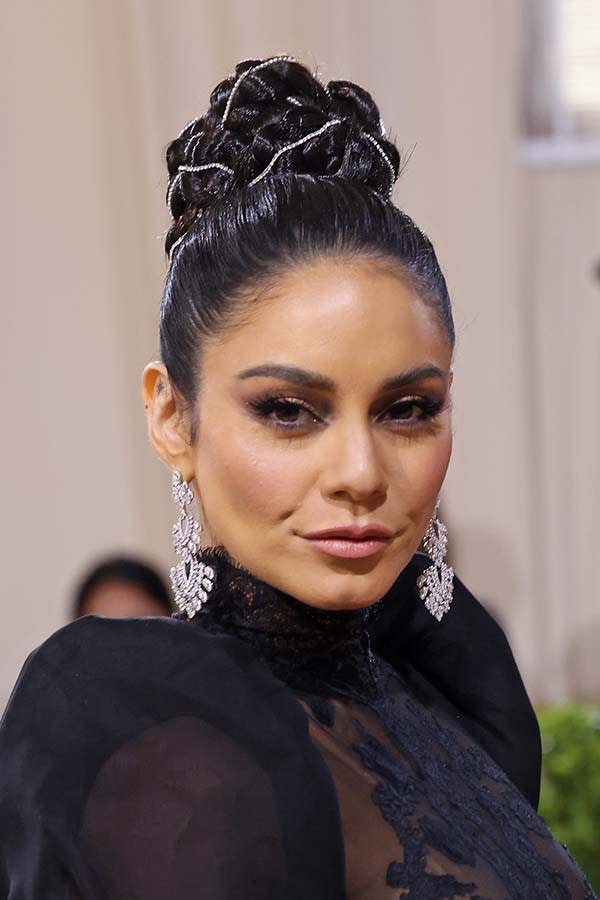 vanessa hudgens met gala 2022