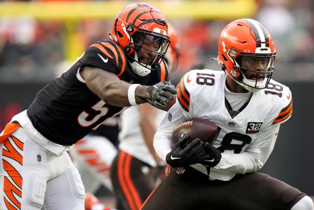 Why the Browns cut David Bell this deep into a game week - Yahoo Sports