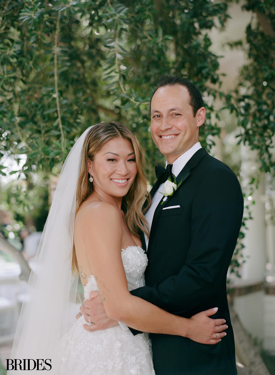 Glee 's Jenna Ushkowitz Shares Stunning Photos from Her Los Angeles Wedding