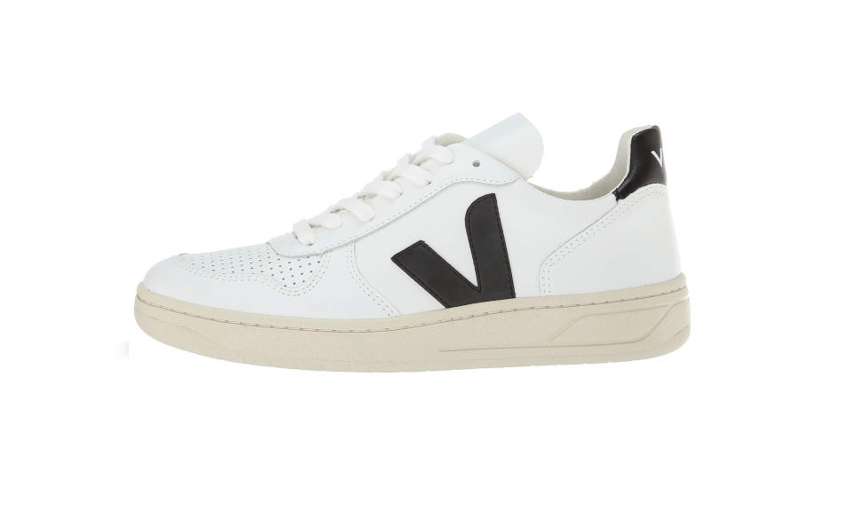 Veja V-10 (Photo: Zappos)