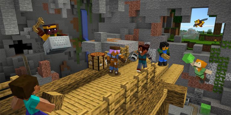 La experta británica compara en un artículo un videojuego como Minecraft con juegos en la calle