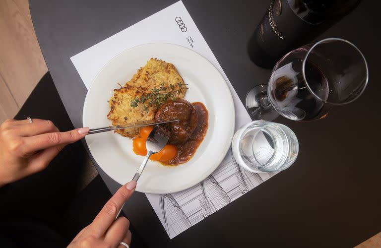 Autos de lujo y la mejor gastronomía se combinan en Audi Lounge.
*Beber con moderación. Prohibida su venta a menores de 18 años. 