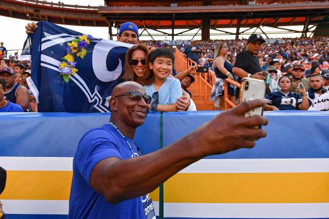 Rambassador' Eric Dickerson vows to take fans' logo beef to Rams brass