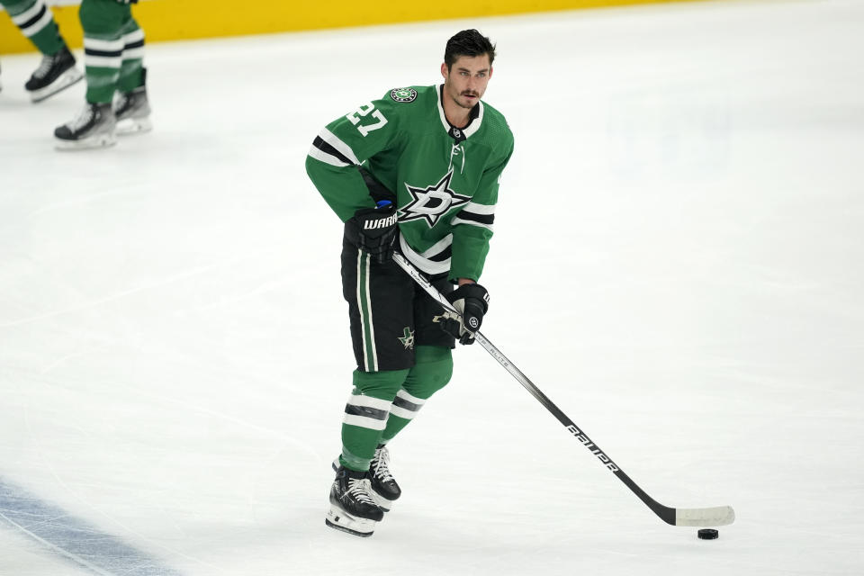 Dallas Stars left wing Mason Marchment warms up for Game 2 of the team's NHL hockey Stanley Cup second-round playoff series against the Colorado Avalanche in Dallas, Thursday, May 9, 2024. (AP Photo/Tony Gutierrez)