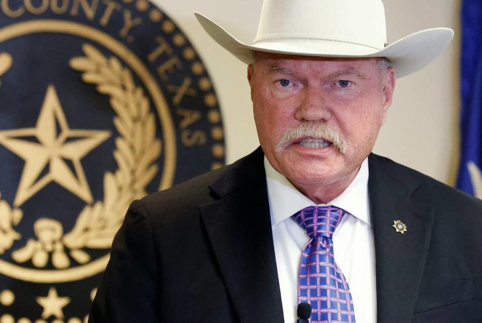 Tarrant County Sheriff Bill Waybourn holds a press conference on Thursday, April 25, 2024, to address the death of an inmate the previous Sunday. Anthony Ray Johnson Jr., 31, of Fort Worth, died after he was pepper-sprayed while fighting with detention officers at the Tarrant County Jail, according to the sheriff’s office.