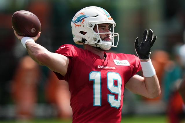 FILM  Miami Dolphins Rookie QB Skylar Thompson impressive in 26-24 win  over Tampa Bay Buccaneers - The Phinsider