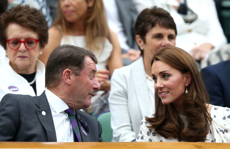 <p>Here's Kate having a chat with Chairman Philip Brook. </p>