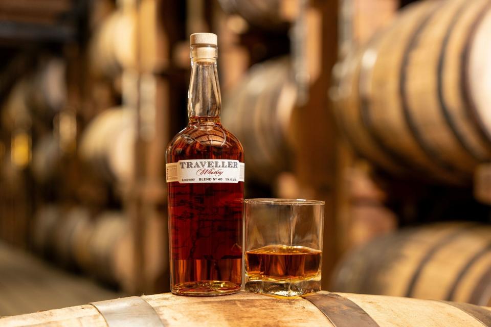 Traveller Whiskey, a new premium American 90-proof whiskey, created by Chris Stapleton and Buffalo Trace master distiller Harlen Wheatley, is a completely unique combination of whiskeys hand-selected from The Sazerac Company’s award-winning distilleries.