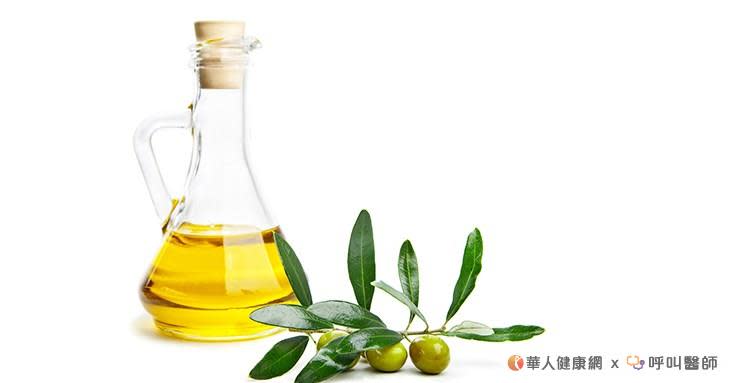 品質好的橄欖油，色澤金黃帶點天然的青綠色，而維生素、酚類等營養價值，也能夠保持在最高水平。口感會有一點苦，這是因為抗氧化劑的關係。