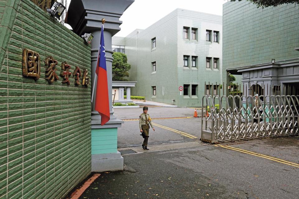 國安局因黃敬琳事件遭監察院調查，今年7月中，無預警裁撤公關室。