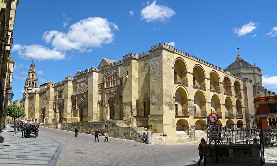 哥多華清真寺－大教堂 (Photo by Alonso de Mendoza, License: CC BY-SA 3.0, Wikimedia Commons提供)