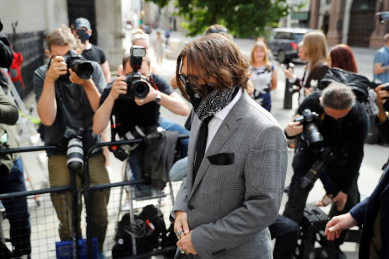 En juicio por difamación contra The Sun, Johnny Depp saca los trapos al sol